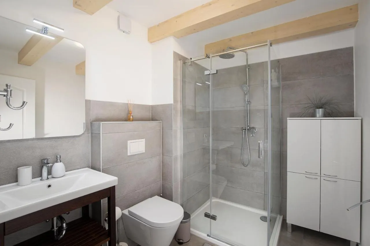 Villa House Eufemia Valtura 0*,